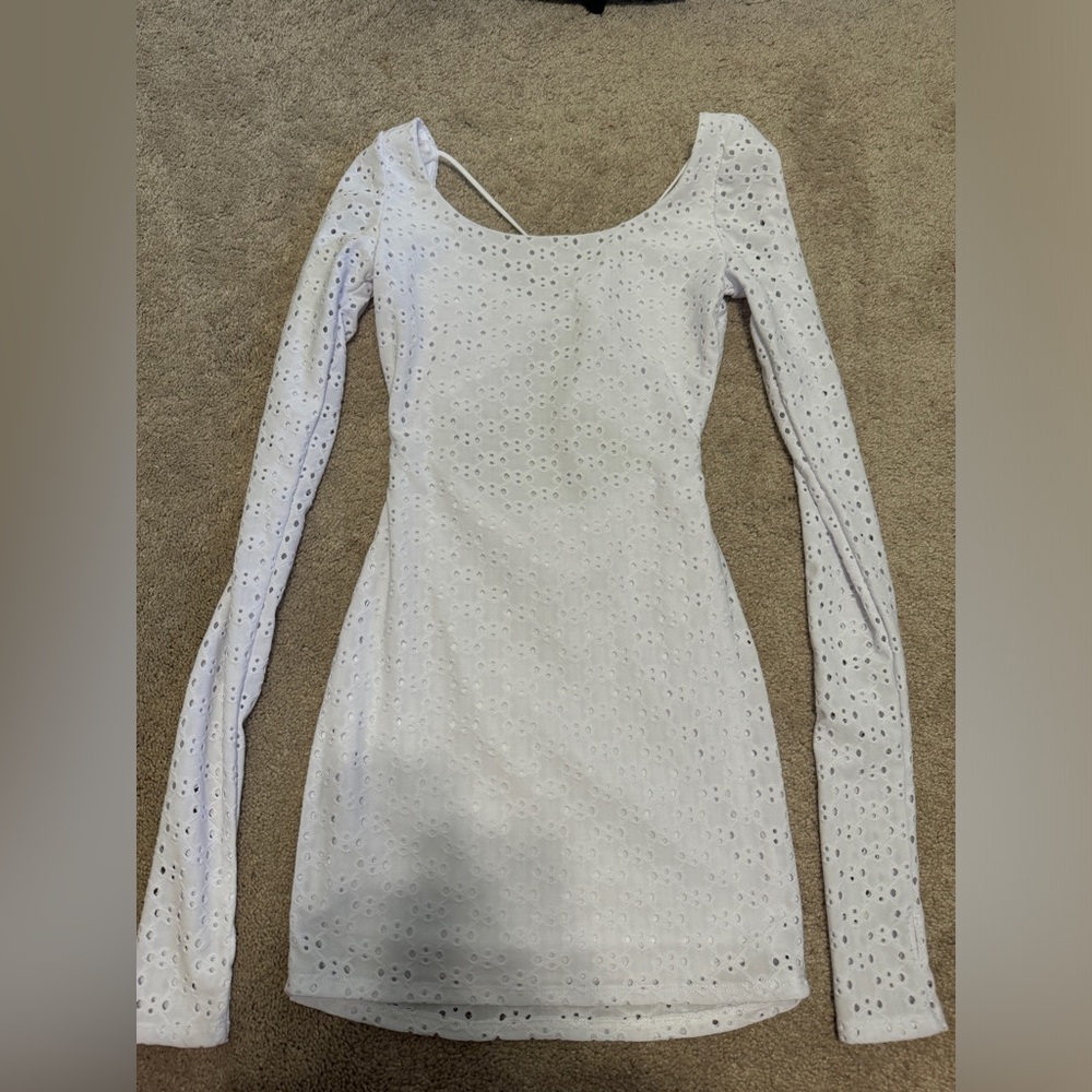 White long sleeve dress